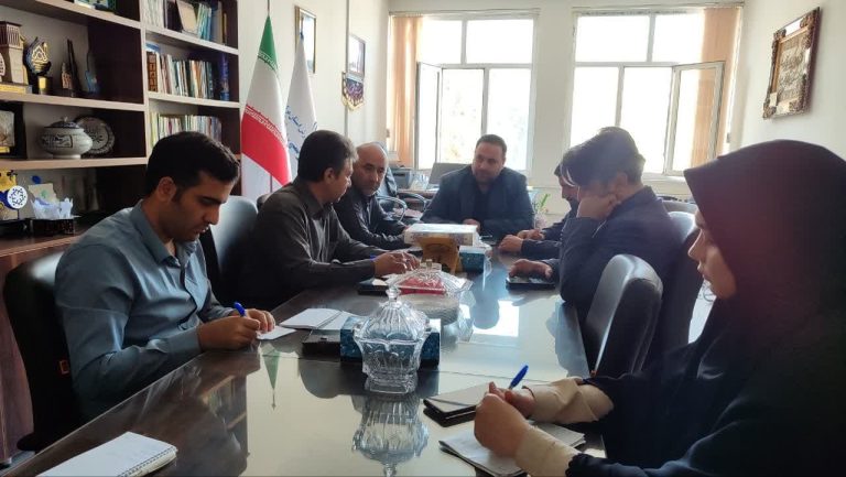 برگزاری جلسه کمیته فرهنگی پنج پنج در اداره کل آموزش و پرورش