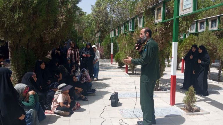 اردو بهشت گردی نوجوانان شهر داودآباد در گلزار شهدا اراک